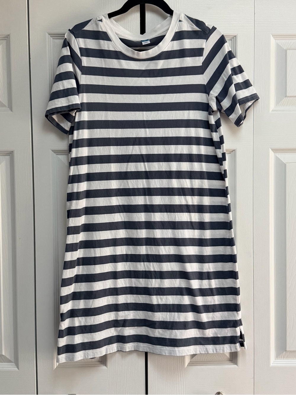 Old Navy White and Navy Striped Tee Dress